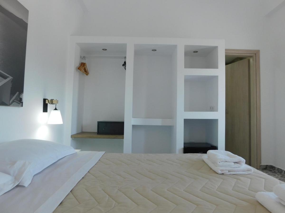 Fira Veronica Rooms Imerovigli  Dış mekan fotoğraf